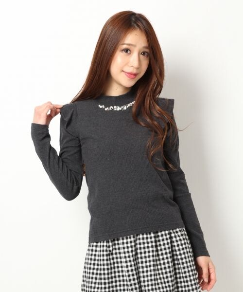 Heather（ヘザー）の「ビジューカタフリルカット長袖（トップス・レディース・ホワイト08/グレー12/チャコールグレー19・FREE）」の3枚目の写真