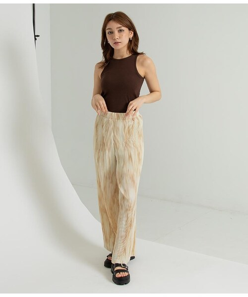 ANAP（アナップ）の「タイダイ柄プリーツパンツ（パンツ・レディース・グリーン/ネイビー/ベージュ）」の6枚目の写真