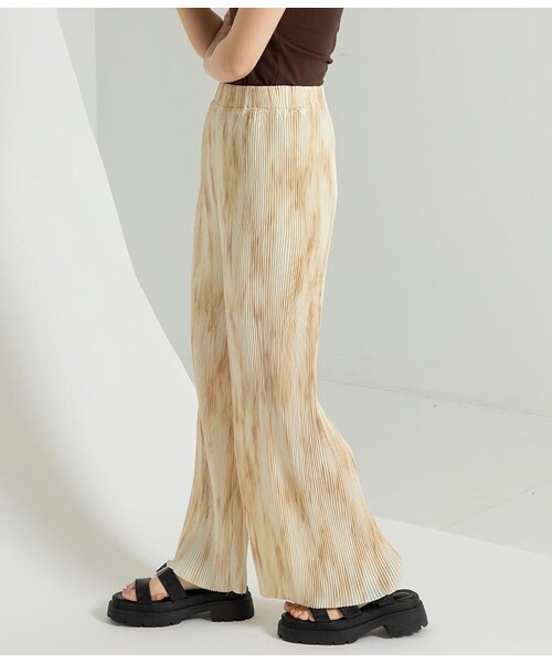 ANAP（アナップ）の「タイダイ柄プリーツパンツ（パンツ・レディース・グリーン/ネイビー/ベージュ）」の7枚目の写真