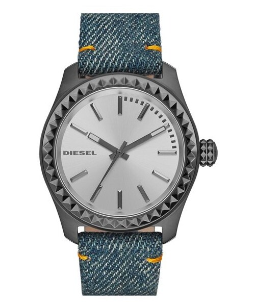 DIESEL（ディーゼル）の「DIESEL® 'Kray Kray' Spiked Bezel Denim Strap Watch, 38mm（アナログ腕時計・レディース・Denim）」の2枚目の写真