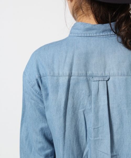 LOWRYS FARM（ローリーズファーム）の「★先行予約アイテム★デニムロングシャツワンピースロングスリーブ（ワンピース/ドレス・レディース・ライトブルー/ブルー・Ｍ/Ｌ）」の13枚目の写真