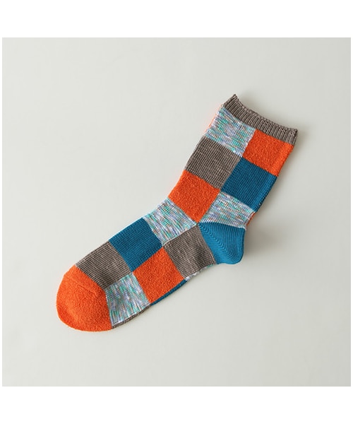 靴下屋（クツシタヤ）の「異素材ブロック柄ショートソックス（ソックス・靴下・レディース・オフホワイト/シルバーグレー/クロ/ベージュ/モカチャ/ピンクグレープフルーツ/トウモロコシ・22.0～24.0cm）」の4枚目の写真