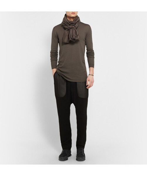 Rick Owens(リックオウエンス)の「Rick Owens Adidas Springblade Leather and Rubber Sneakers(スニーカー・メンズ・Black・UK 12 (US 13)/UK 7 (US 8)/UK 8.5 (US 9.5)/UK 10.5 (US 11.5)/UK 8 (US 9)/UK 10 (US 11)/UK 9.5 (US 10.5)/UK 9 (US 10)/UK 6 (US 7)/UK 7.5 (US 8.5)/UK 11 (US 12))」の4枚目の写真