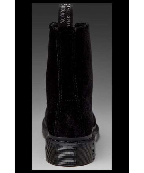 Dr. Martens（ドクターマーチン）の「Dr. Martens Page Velvet Boot（ブーツ・レディース・Black・10/6/7/8/9）」の4枚目の写真