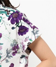 mame（マメ）の「mame 花柄Tシャツ（Tシャツ/カットソー）」 - WEAR
