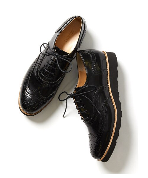 DRWCYS（ドロシーズ）の「ウィングチップシューズ（シューズ・レディース・ブラック/ホワイト/シルバー・M/L）」の2枚目の写真