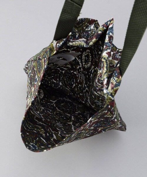 Engineered Garments（エンジニアードガーメンツ）の「Shoulder Pouch（バッグ・メンズ・プリント/柄・XXS）」の7枚目の写真