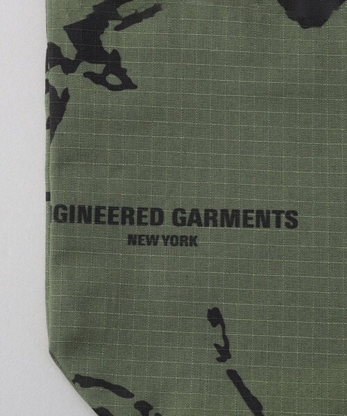 Engineered Garments（エンジニアードガーメンツ）の「Shoulder Pouch（バッグ・メンズ・グリーン・XXS）」の4枚目の写真