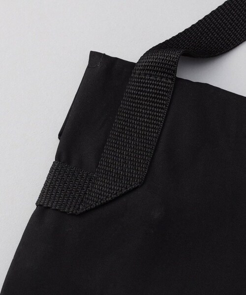Engineered Garments（エンジニアードガーメンツ）の「Shoulder Pouch（バッグ・メンズ・ブラック・XXS）」の3枚目の写真