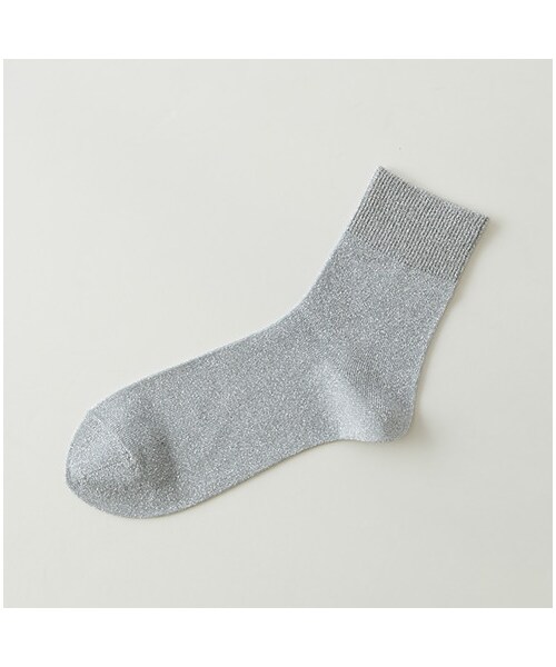 靴下屋（クツシタヤ）の「◆New◆ラメゴム長ショートソックス（ソックス・靴下・レディース・オフホワイト/グレー/クロ/クロシルバー/ベージュ/グレーベージュ/シャーベットピンク/ダルサックス/コン/ラベンダー・22.0～24.0cm）」の3枚目の写真