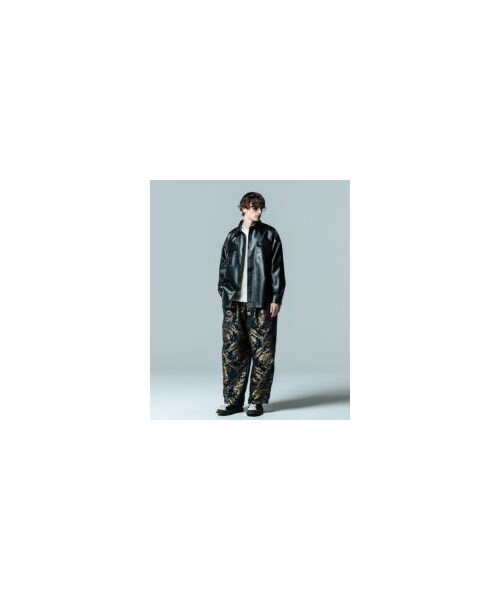 glamb（グラム）の「GB0323/SH09 : Synth Leather SH / シンセレザー 