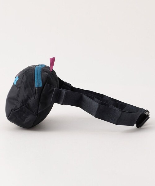 patagonia(パタゴニア)の「Ultralight Black Hole Mini Hip Pack / ウルトラライトブラックホールミニヒップバック / 49447【限定展開】(バッグ・メンズ・ブラック/ネイビー・FREE)」の1枚目の写真
