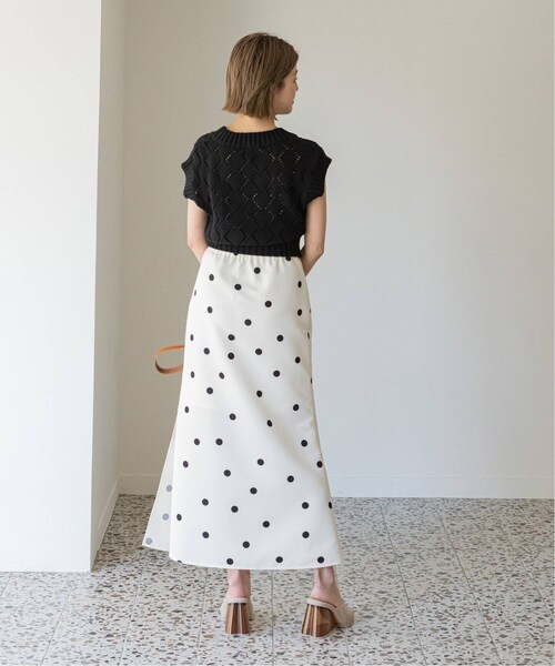 U by SPICK&SPAN(ユーバイスピックアンドスパン)の「ドットプリントグログランスカート(スカート・ブラック/(001)/36/在庫あり/38)」の16枚目の写真