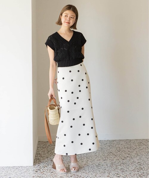 U by SPICK&SPAN(ユーバイスピックアンドスパン)の「ドットプリントグログランスカート(スカート・ブラック/(001)/36/在庫あり/38)」の15枚目の写真