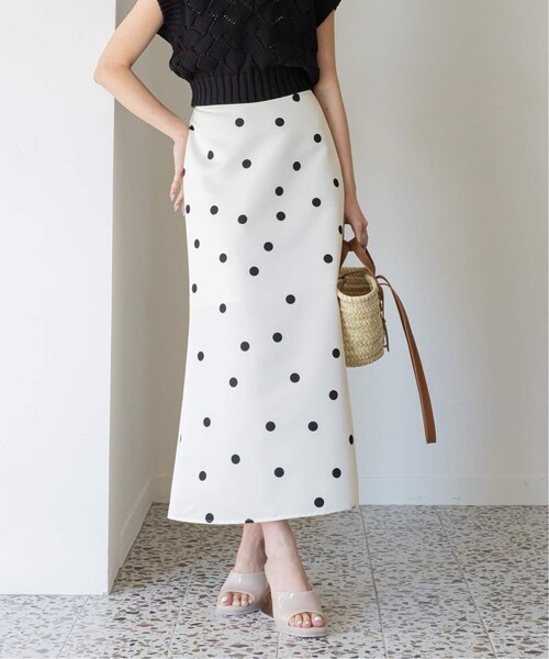 U by SPICK&SPAN(ユーバイスピックアンドスパン)の「ドットプリントグログランスカート(スカート・ブラック/(001)/36/在庫あり/38)」の17枚目の写真