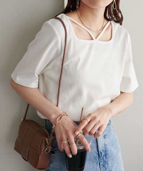 DISCOAT（ディスコート）の「【WEB限定/前後2WAY】リブデザインストラッププルオーバー（Tシャツ/カットソー・レディース・ホワイト/ブラック/ブルー・M）」の3枚目の写真