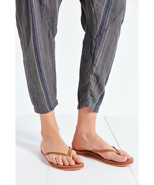 REEF（リーフ）の「Reef Uptown Flip Flop（サンダル・レディース・BLACK/BROWN・9/8/6/10/7）」の3枚目の写真