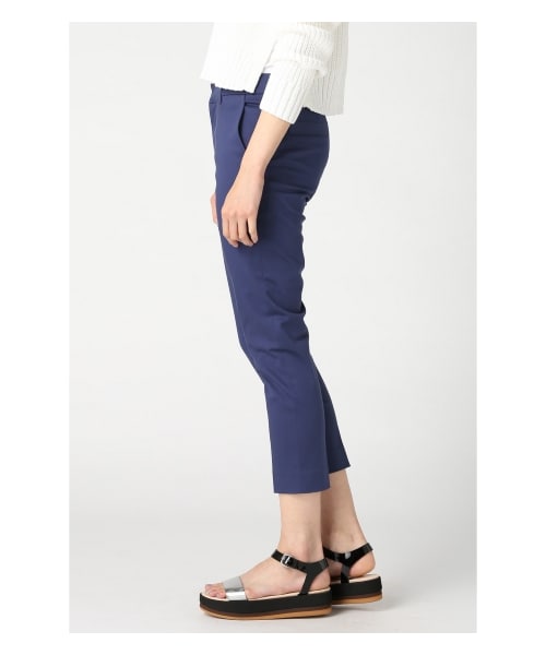 IENA（イエナ）の「サテンストレッチ サブリナパンツ 2（クロップド・半端丈パンツ・レディース・ネイビー・34/36/38/40）」の3枚目の写真