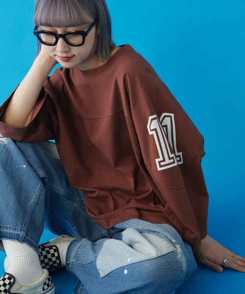 CIAOPANIC TYPY（チャオパニックティピー）の「【SG】プーレティングナイロンフットボールTee（Tシャツ/カットソー・レディース・ネイビー/ブラウン・ONE）」の2枚目の写真