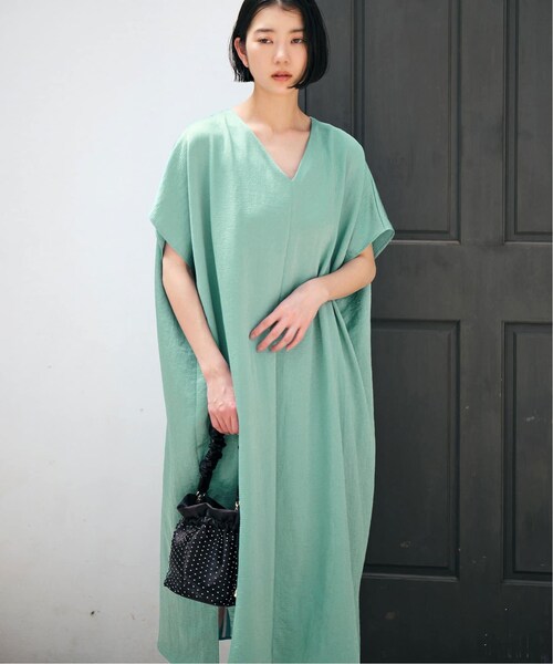 お買い物大好き♡SLOBE IENA アンティークサテンワンピース SLOBE IENA（スローブイエナ）の「《予約》habi アンティーク
