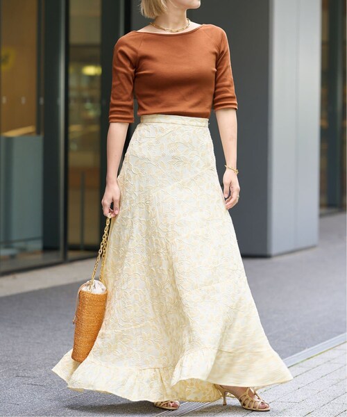 IENA(イエナ)の「《予約》IENA LA BOUCLE リーフ刺繍エスカルゴスカート(その他・ホワイト/36/38)」の3枚目の写真