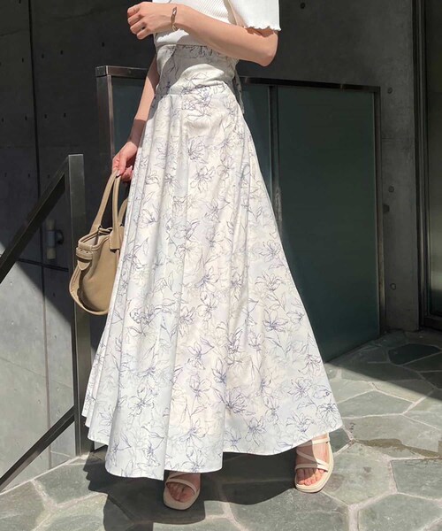 one after another NICE CLAUP(ワンアフターアナザーナイスクラップ)の「S・Mサイズ展開/バックレースアップスカート(スカート・レディース・ドット/その他11/モカ/ブラック・1/2)」の1枚目の写真