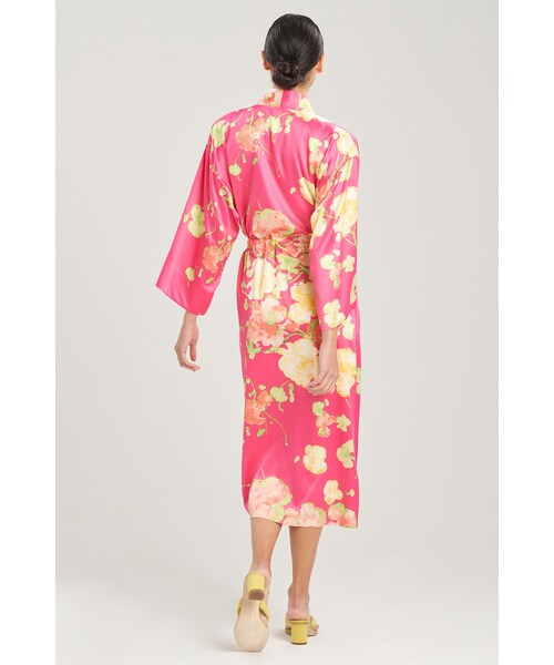 Josie Natori（ジョーシーナトリ）の「Bouquet-Printed Matte Satin Robe（その他・レディース・Pink Multi/Blue Multi・XS/S/M/L/XL/1X/2X/3X）」の2枚目の写真