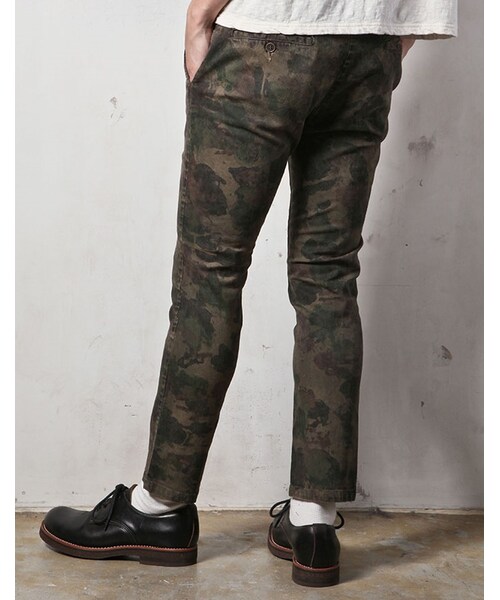 MR.OLIVE（ミスターオリーブ）の「MR.OLIVE HAND CAMO HI STRETCH TWILL / CROPPED SLIM PANTS（パンツ・メンズ・カモ柄・S/M/L）」の3枚目の写真