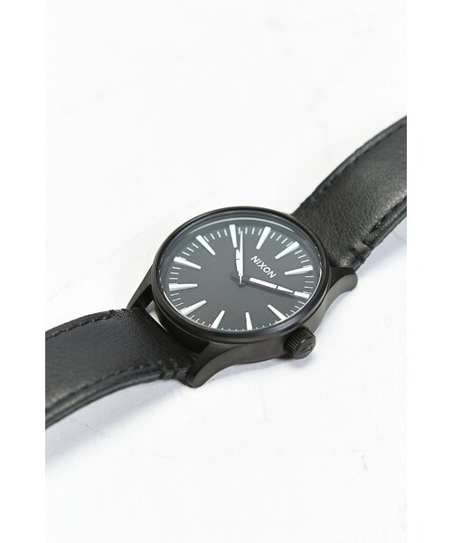 NIXON（ニクソン）の「Nixon Sentry 38 Leather Watch（アナログ腕時計・メンズ・BLACK・ONE SIZE）」の3枚目の写真