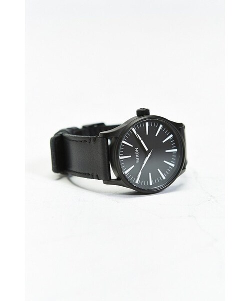 NIXON（ニクソン）の「Nixon Sentry 38 Leather Watch（アナログ腕時計・メンズ・BLACK・ONE SIZE）」の5枚目の写真