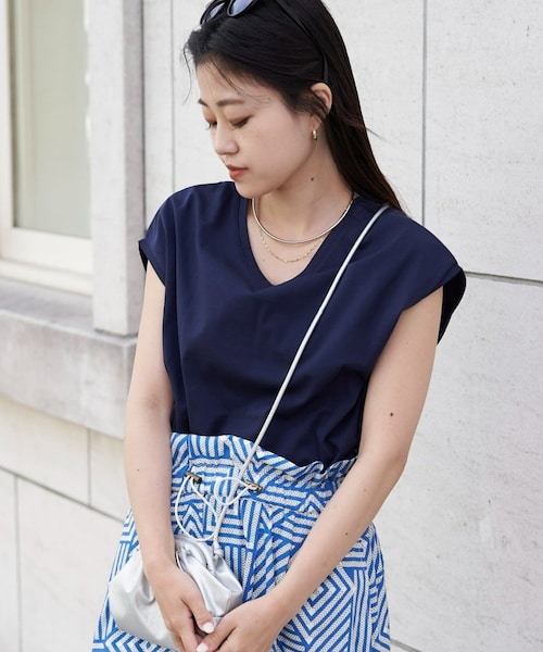 CIAOPANIC TYPY(チャオパニックティピー)の「シルケットスムースベーシックノースリTEE(タンクトップ・レディース・ホワイト/グリーン/ネイビー/ライトグレー/キャメル・ONE)」の4枚目の写真