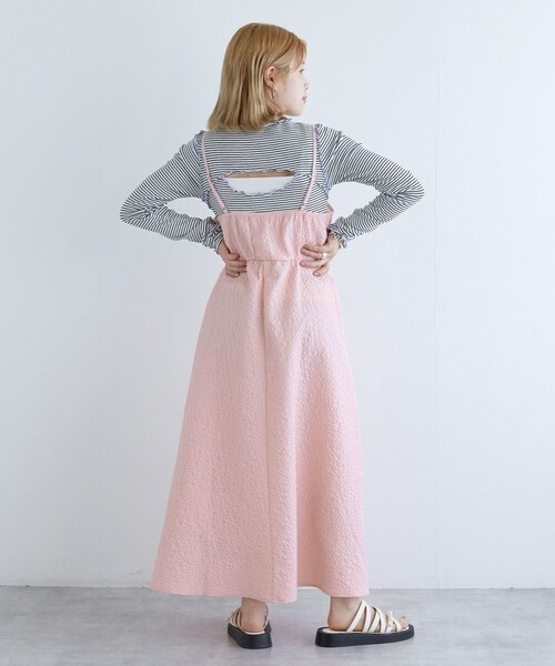 w closet（ダブルクローゼット）の「ふくれフラワーキャミワンピース