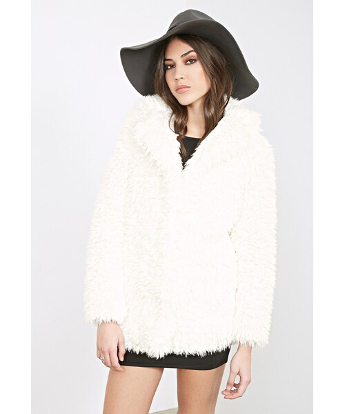 FOREVER 21（フォーエバー トゥエンティーワン）の「フェイクシープオーバーコート（ジャケット/アウター・レディース・CREAM/PINK・Small/Medium/Large）」の4枚目の写真