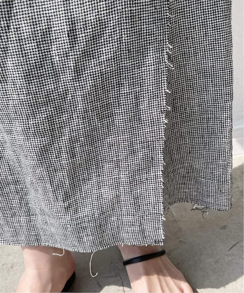 Spick & Span（スピックアンドスパン）の「リネンラップタイトスカート（スカート・ブラックベース/(180)/36/在庫あり/38）」の14枚目の写真