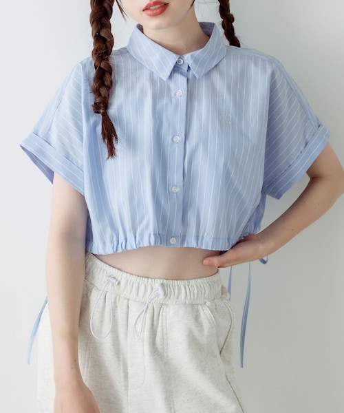 OLIVE des OLIVE（オリーブデオリーブ）の「クロップドドルマンシャツ（トップス・レディース・オフホワイト/クリーム/サックスブルー/ブラック・FREE）」の4枚目の写真