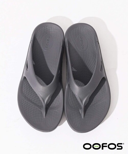417 EDIFICE（フォーワンセブンエディフィス）の「【OOFOS / ウーフォス】 OOriginal サンダル（その他・ブラック/25/26/27/28）」の2枚目の写真