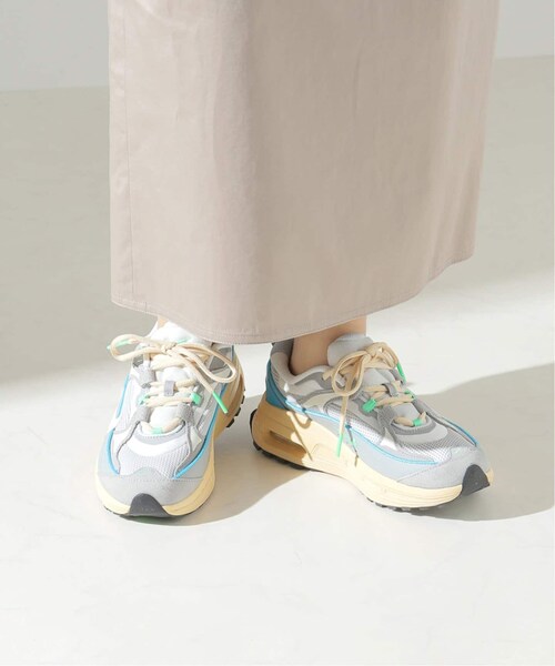 IENA(イエナ)の「【NIKE/ナイキ】ウィメンズ エアマックスブリス(その他・グレーA/23/23.5/24/24.5/25)」の4枚目の写真