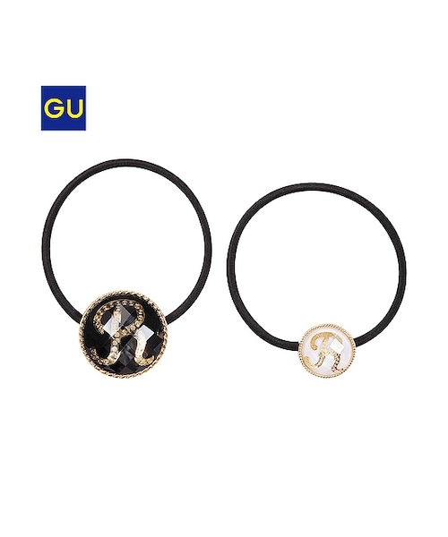 GU（ジーユー）の「（GU）ＷＯＭＥＮイニシャルヘアゴムセットＡ（WOMEN ⁄ アクセサリー・レディース・80/83/84/82/81・-）」の2枚目の写真