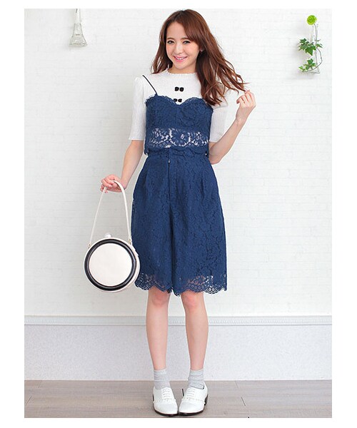 MIIA（ミーア）の「レーススカラップクロップドパンツ（パンツ・レディース・ブラック/ネイビー/オフホワイト系・F）」の3枚目の写真