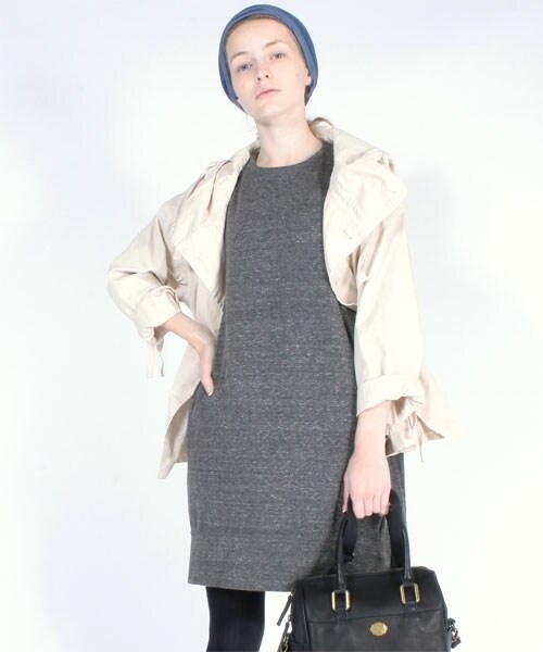 RNA-N（アールエヌエーエヌ）の「ポンチ五分袖ワンピース（ワンピース/ドレス・レディース・グレー/ナチュラル/ネイビー・M）」の4枚目の写真