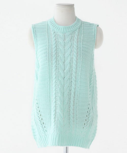 DHOLIC（ディーホリック）の「パステルカラーケーブル編みニットベスト（ベスト・レディース・ネイビー/ライトベージュ/ミント/ピンク/グレー・ｆree/free）」の4枚目の写真