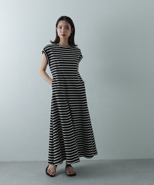 COLONY 2139（コロニートゥーワンスリーナイン）の「【two one three nine +0】スムース切替フレアワンピース（ワンピース/ドレス・レディース・ブラック/ホワイト/ブラックその他1・F）」の3枚目の写真