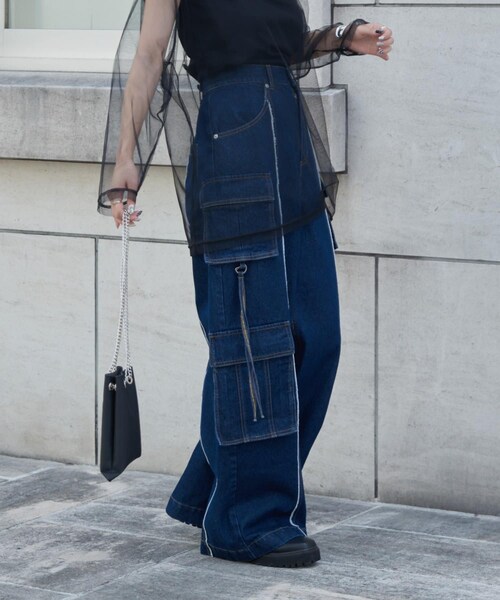 COLONY 2139（コロニートゥーワンスリーナイン）の「【6.16(金)18:00販売】デニムデザインカーゴパンツ（デニムパンツ・レディース・ブルー/ネイビー/ブラック・S/M）」の3枚目の写真