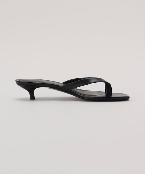 totemeトーテムサンダル TOTEME（トーテム）｜Suede Thong Sandalsアイテムの詳細