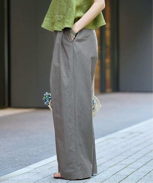 IENA(イエナ)の「IENA LA BOUCLE ハイカウントダンプ2タックパンツ(その他・グレー/34/36/38/40)」の5枚目の写真