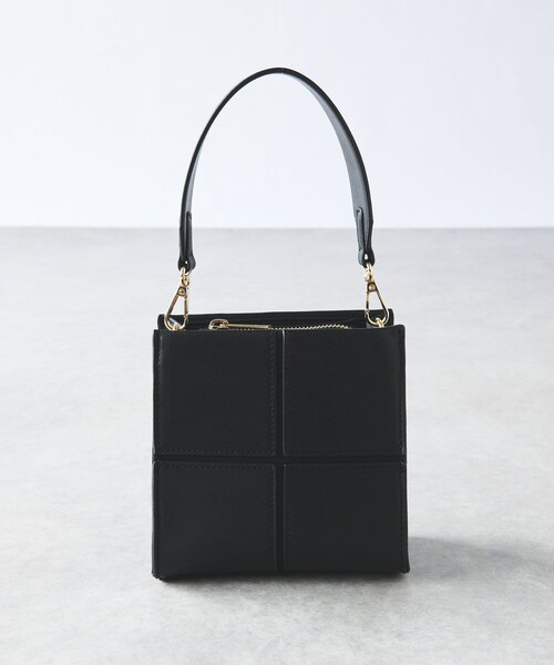 un dix cors（アンディコール）の「《予約》cache cache/クロスはぎ2WAYショルダー（ショルダーバッグ・レディース・ベージュ/カーキ/ブラック・F）」の2枚目の写真