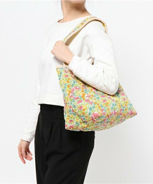 LAVENHAM(ラベンハム)の「LAVENHAM リバティプリントバッグ(トートバッグ・レディース・イエロー系その他/グレー系その他・FREE)」の10枚目の写真