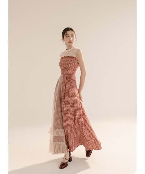 Marjorie（マージョリー）の「在庭院裡轉圈，優雅格紋拼紗珍珠領洋裝（ワンピース/ドレス・レディース・紅格・XS/S/M/L）」の4枚目の写真