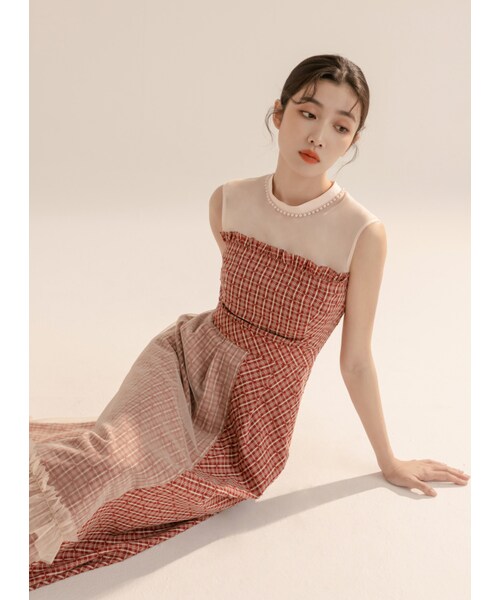 Marjorie（マージョリー）の「在庭院裡轉圈，優雅格紋拼紗珍珠領洋裝（ワンピース/ドレス・レディース・紅格・XS/S/M/L）」の5枚目の写真