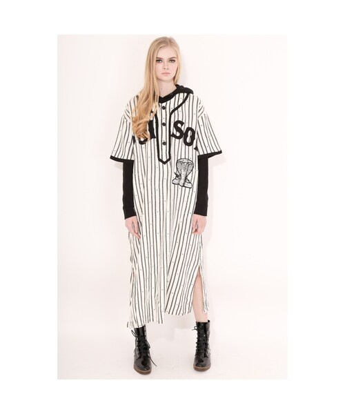KTZ（ケイティーゼット）の「Poison Embroidered Long Baseball Shirt（トップス・レディース・White & Black・XS）」の3枚目の写真